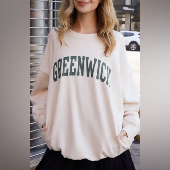 Brandy Melville Greenwich Sweatshirt Cream - Picture 2 of 3